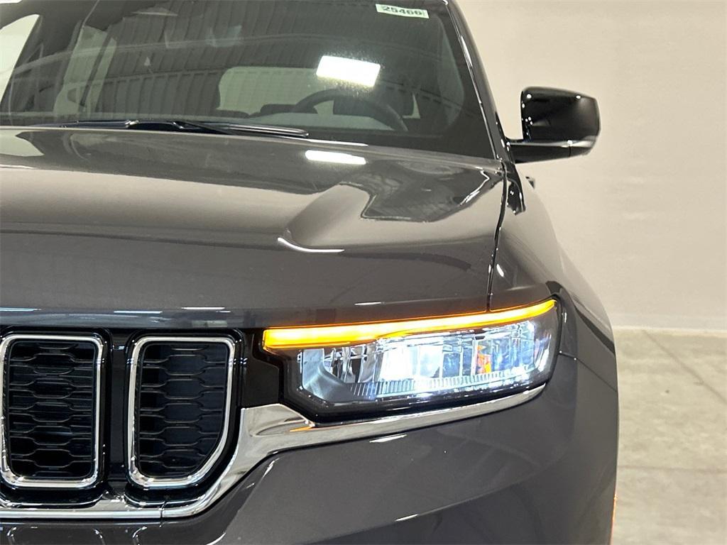 new 2025 Jeep Grand Cherokee car, priced at $48,769