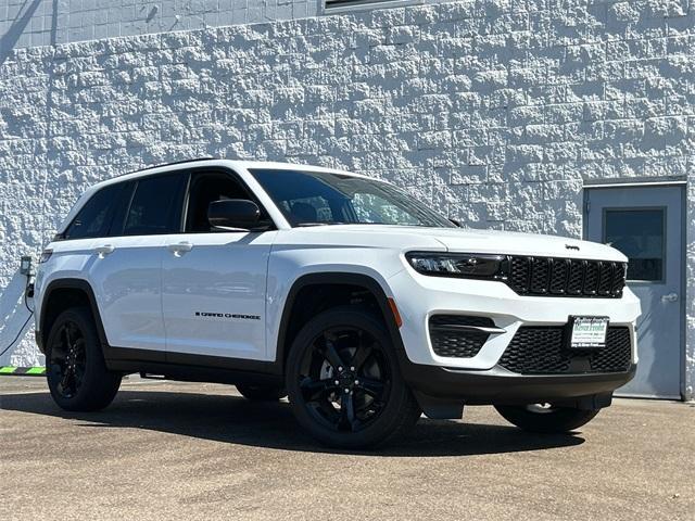 new 2024 Jeep Grand Cherokee car, priced at $41,780