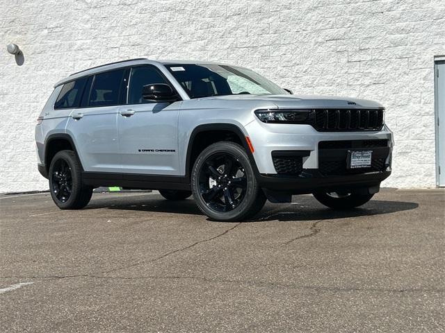 new 2024 Jeep Grand Cherokee L car, priced at $43,832