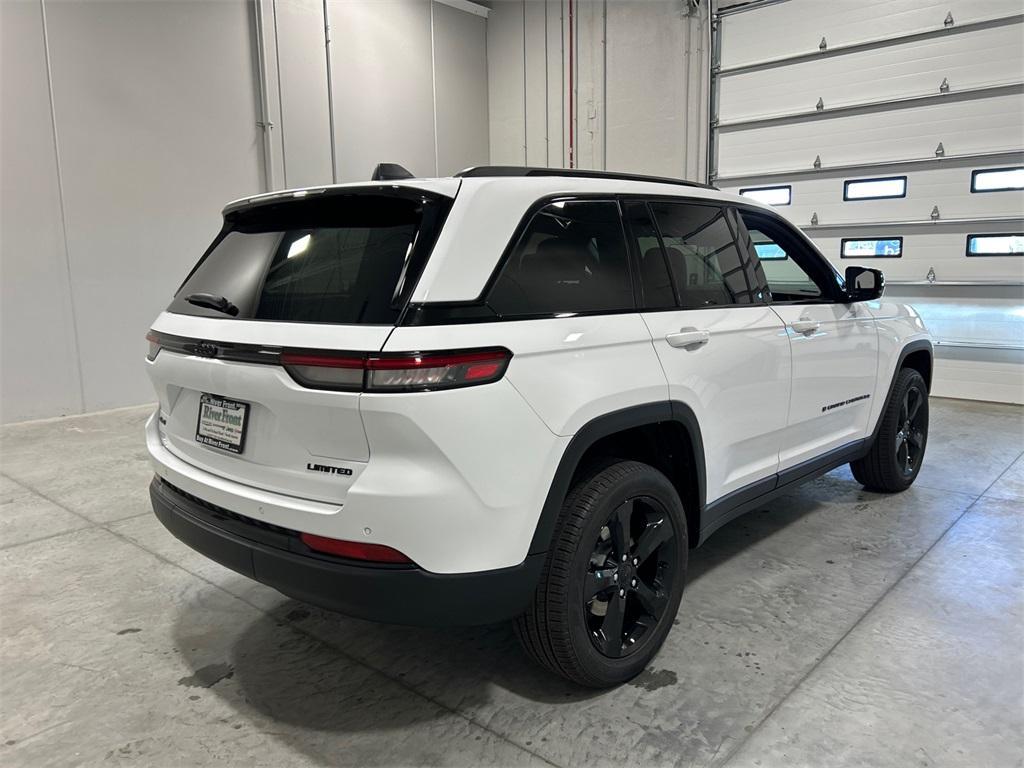 new 2025 Jeep Grand Cherokee car, priced at $48,302