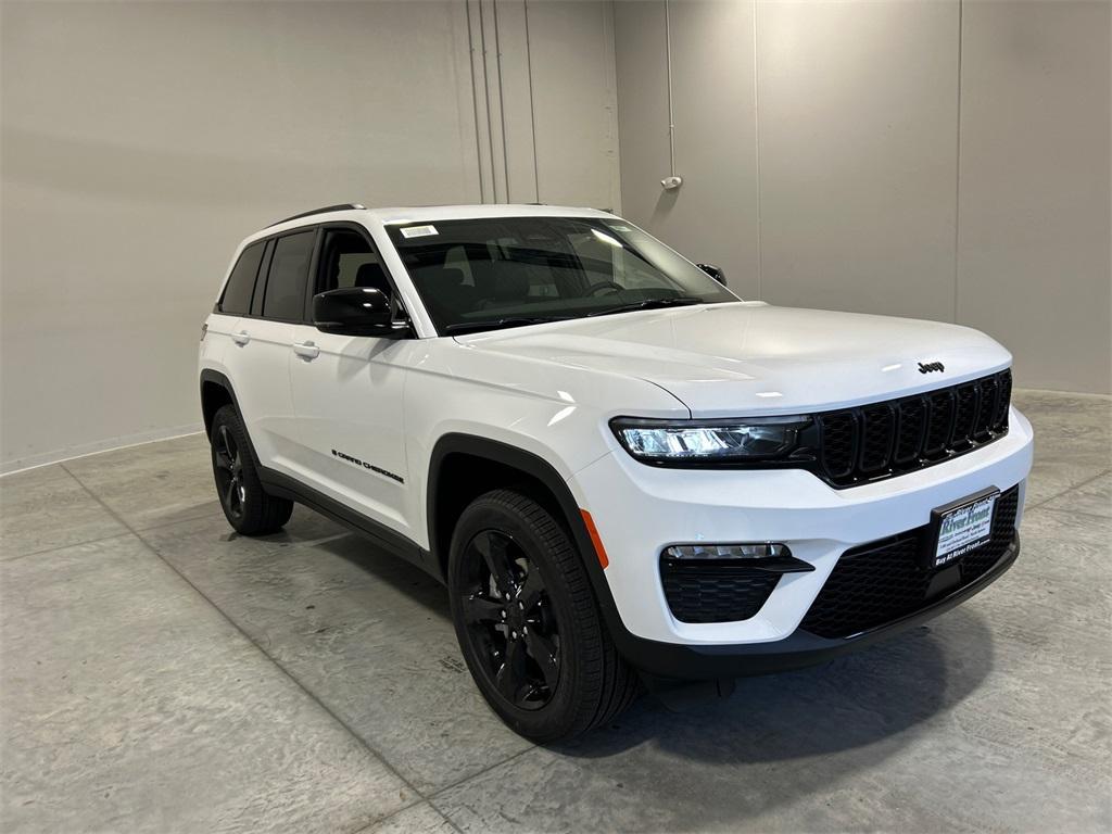 new 2025 Jeep Grand Cherokee car, priced at $48,302