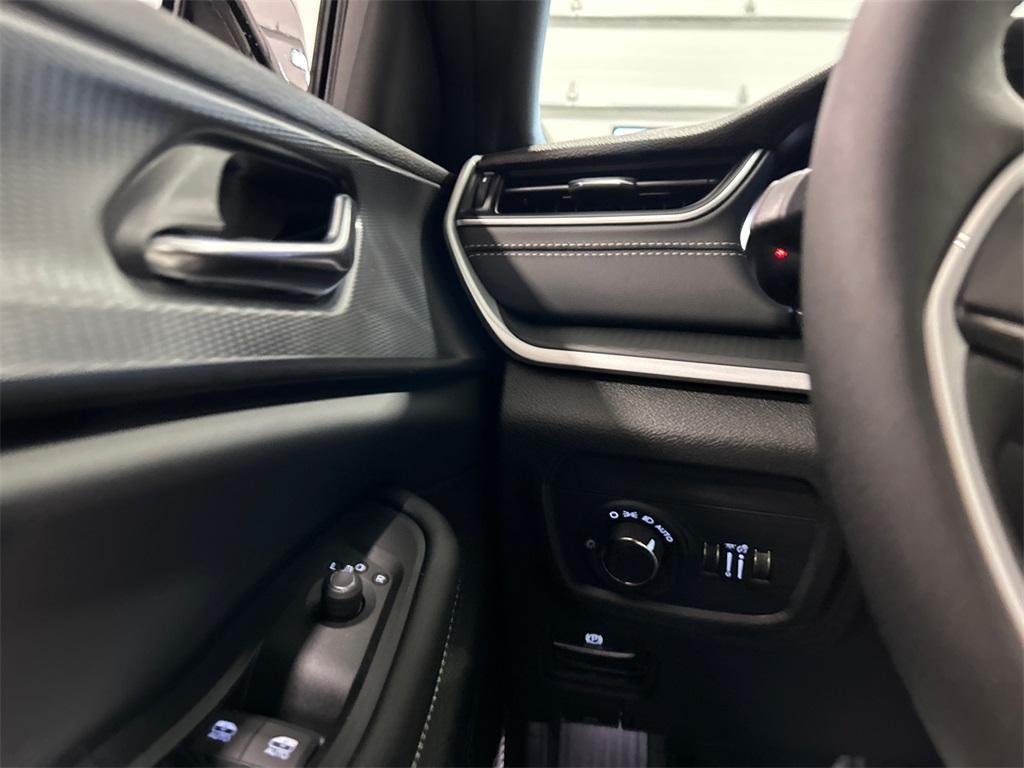 new 2025 Jeep Grand Cherokee car, priced at $42,417
