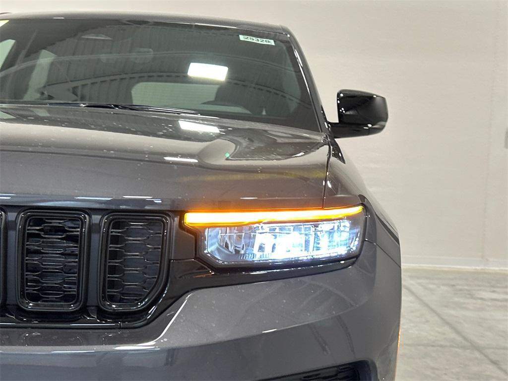 new 2025 Jeep Grand Cherokee car, priced at $42,417