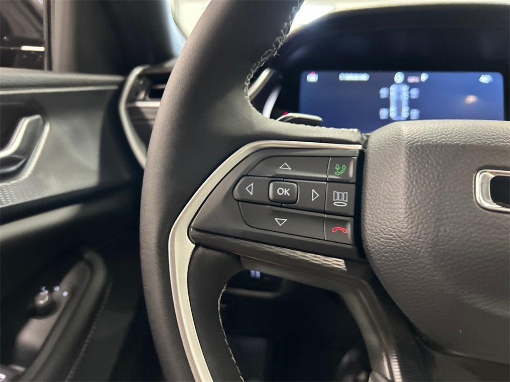 new 2025 Jeep Grand Cherokee car, priced at $42,417