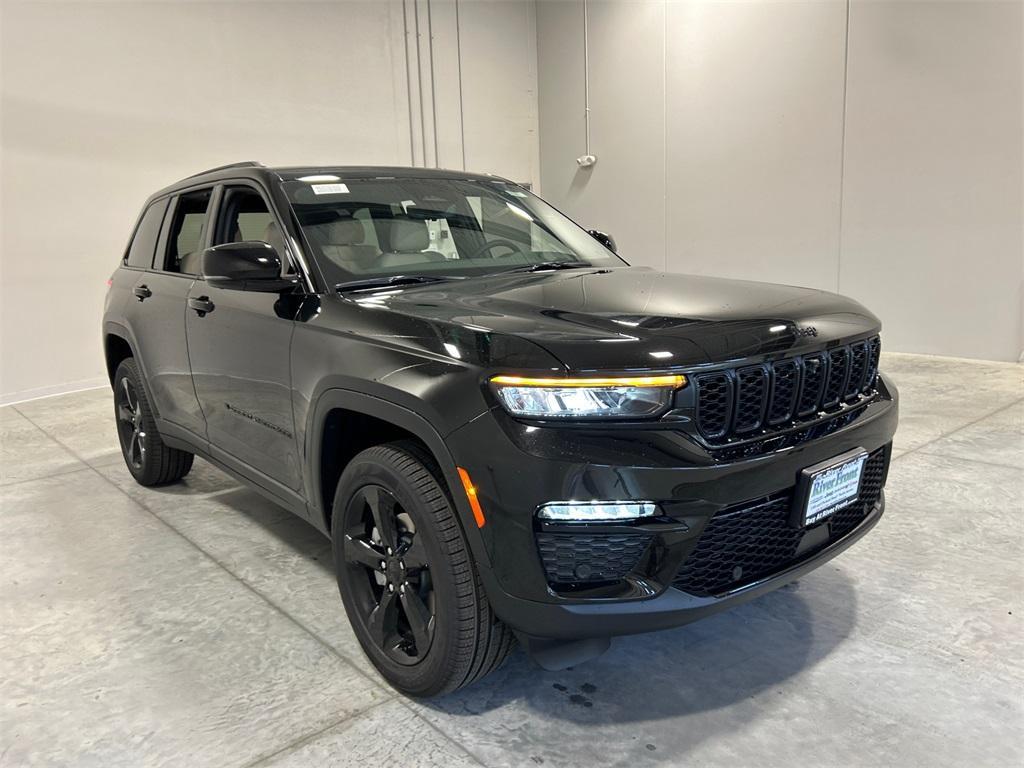 new 2025 Jeep Grand Cherokee car, priced at $48,115