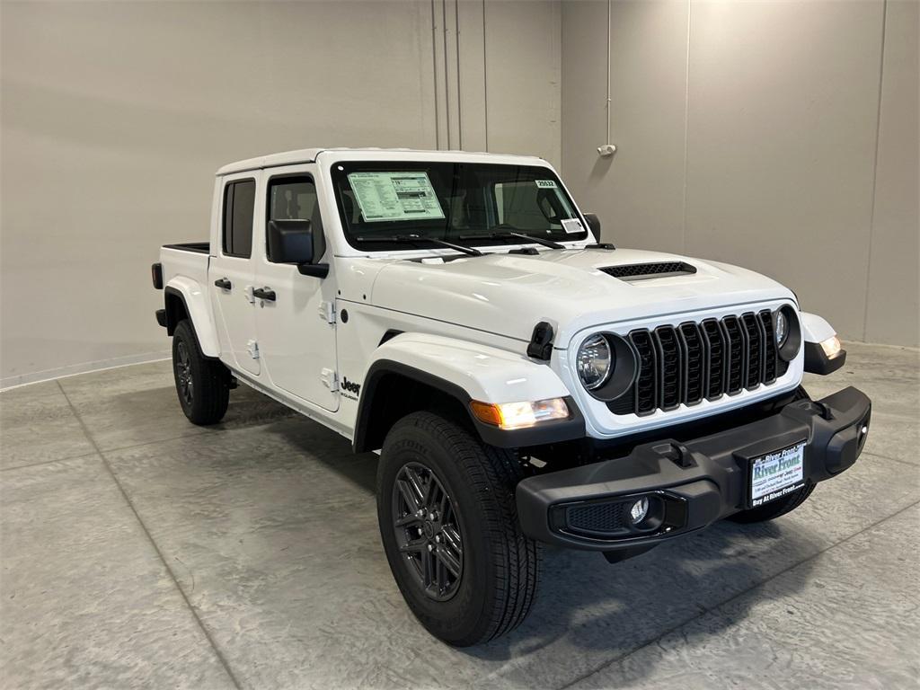 new 2025 Jeep Gladiator car, priced at $43,572