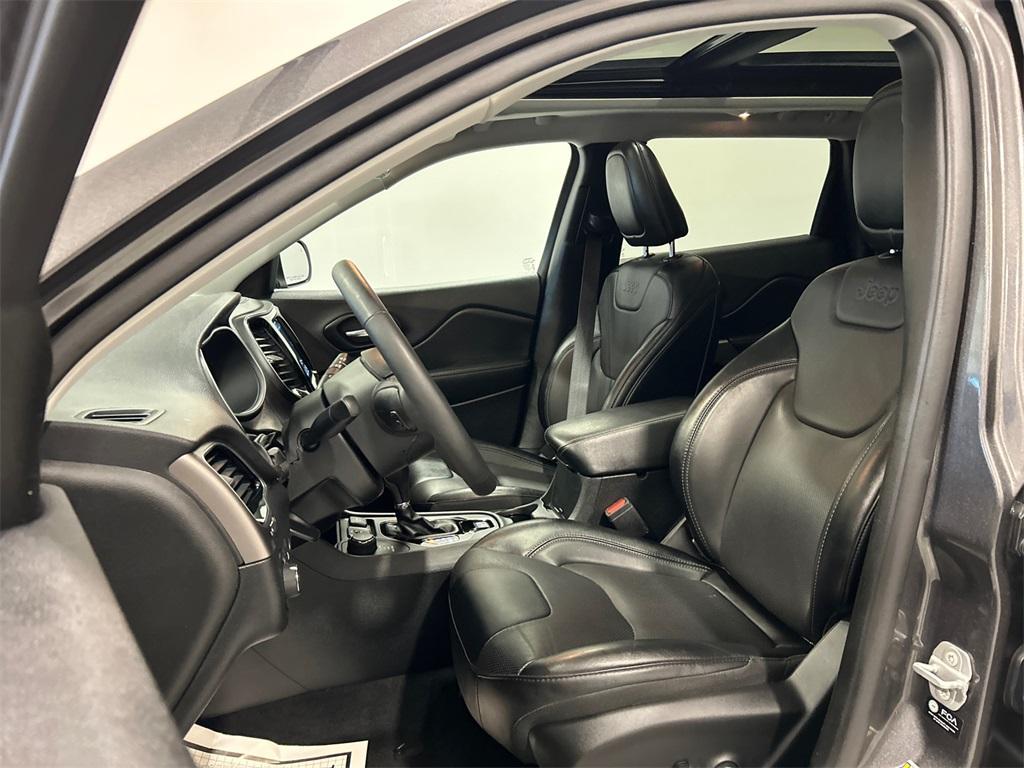 used 2022 Jeep Cherokee car, priced at $28,350