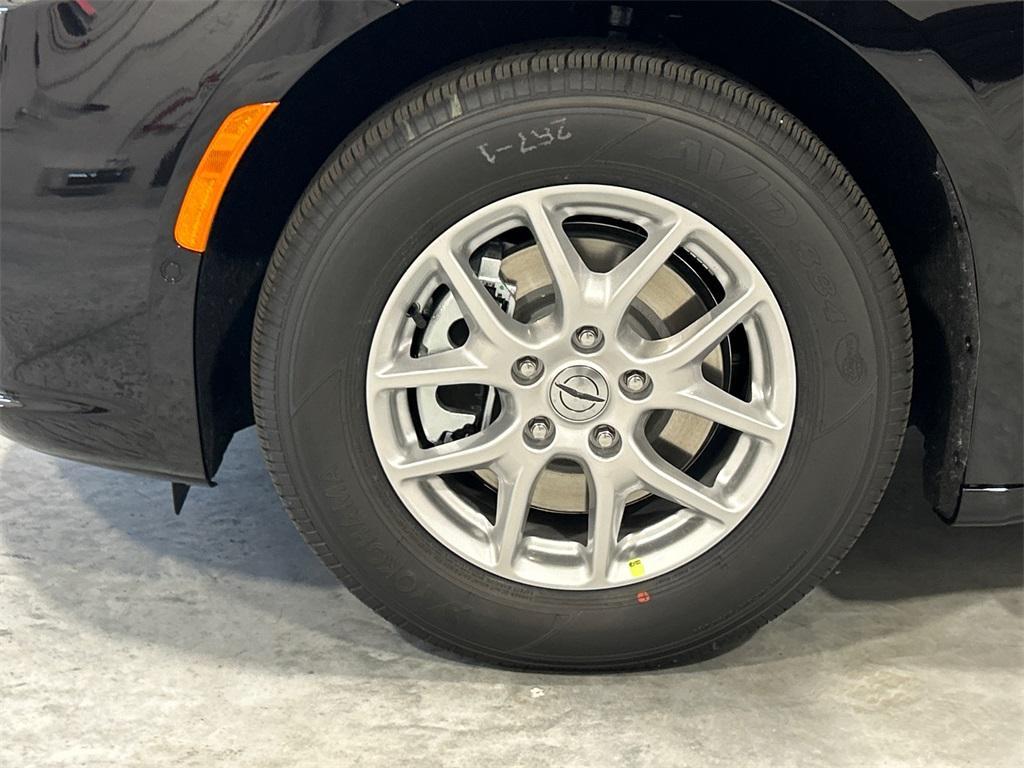 new 2025 Chrysler Pacifica car, priced at $40,373