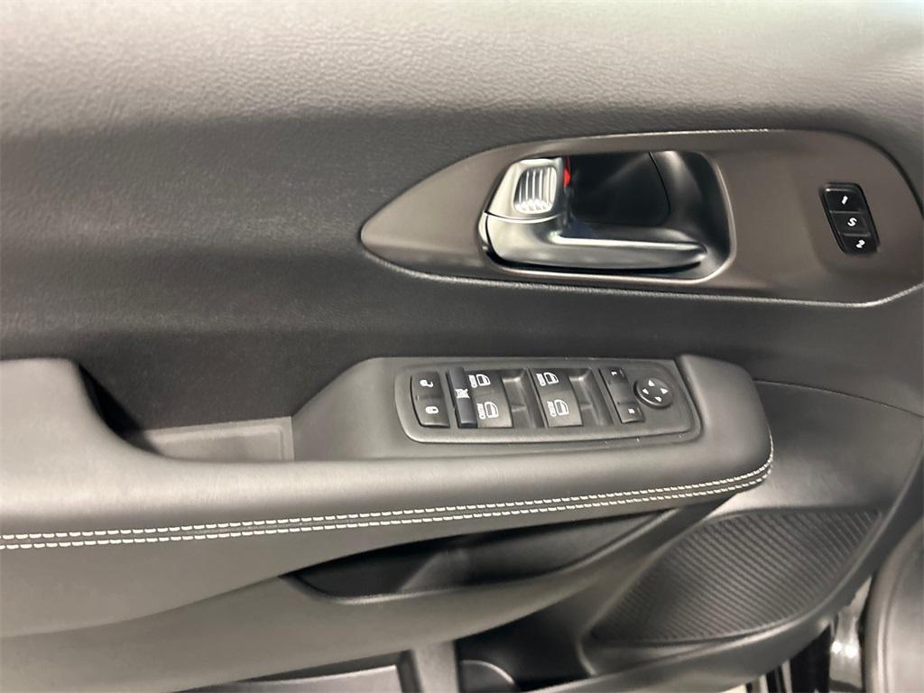 new 2025 Chrysler Pacifica car, priced at $40,373