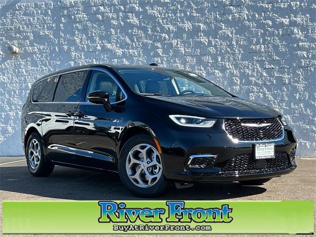 new 2024 Chrysler Pacifica car, priced at $41,869