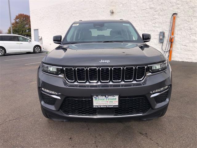 new 2024 Jeep Grand Cherokee car, priced at $49,039