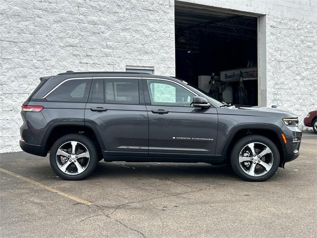 new 2024 Jeep Grand Cherokee car, priced at $45,509