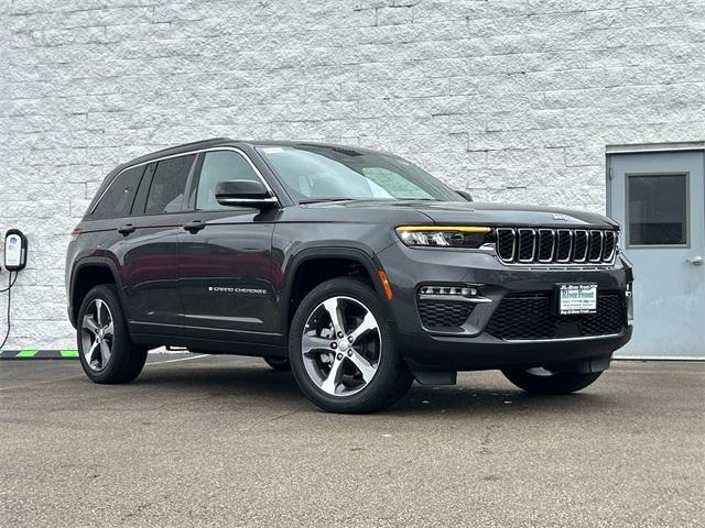 new 2024 Jeep Grand Cherokee car, priced at $45,509