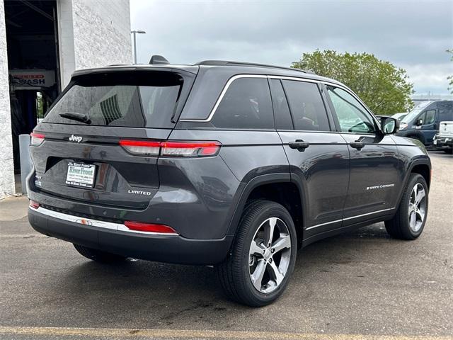 new 2024 Jeep Grand Cherokee car, priced at $45,509