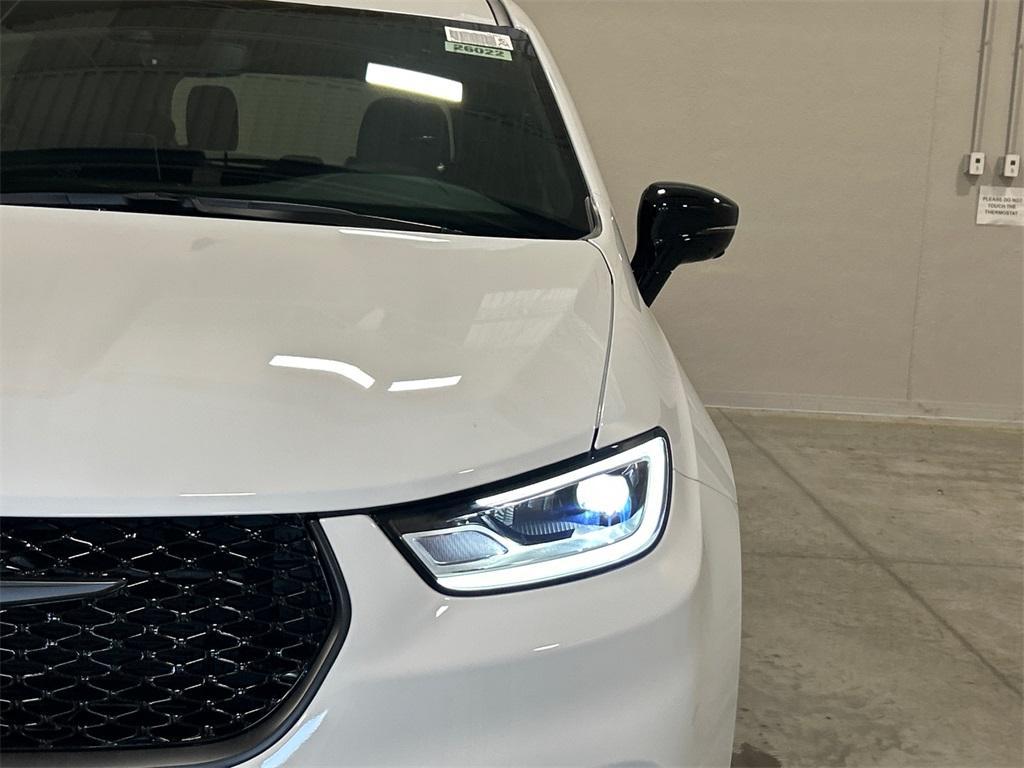 new 2026 Chrysler Pacifica car, priced at $52,265