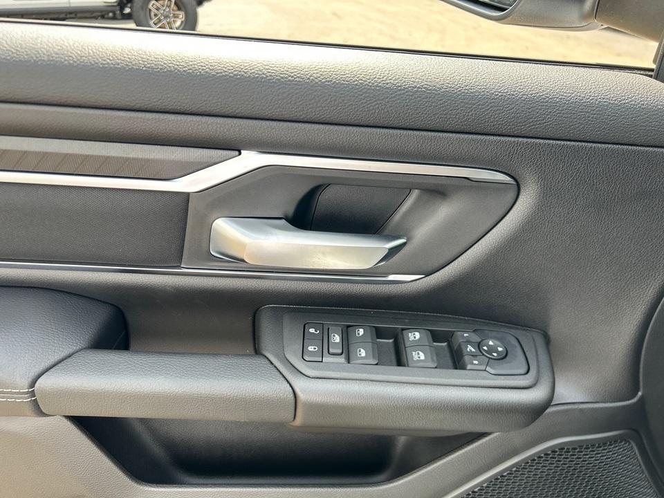new 2025 Ram 1500 car, priced at $52,811
