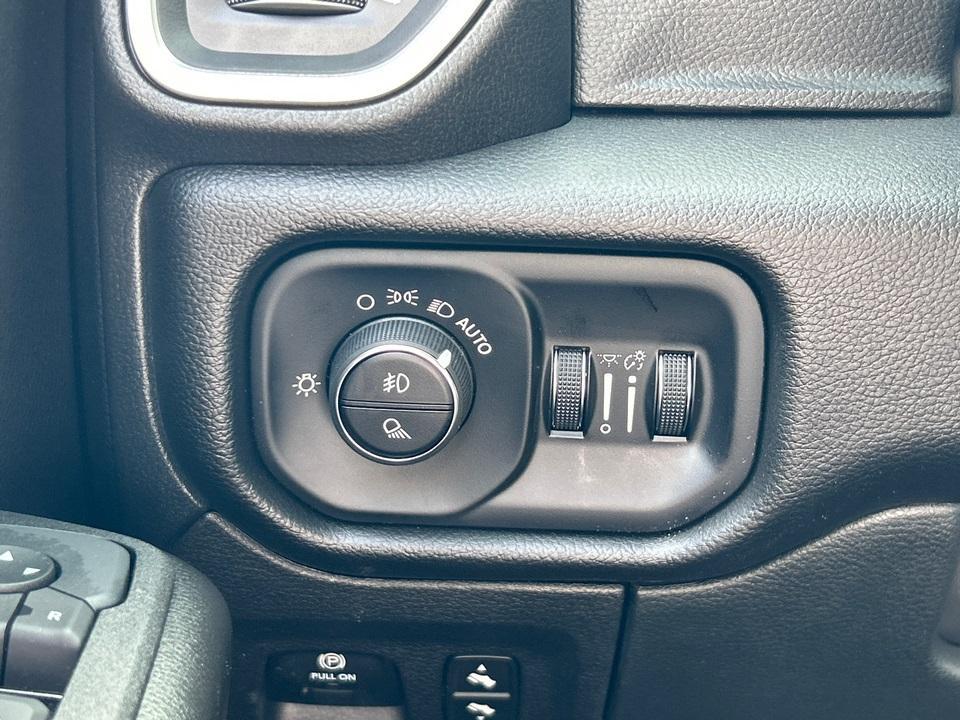 new 2025 Ram 1500 car, priced at $52,811