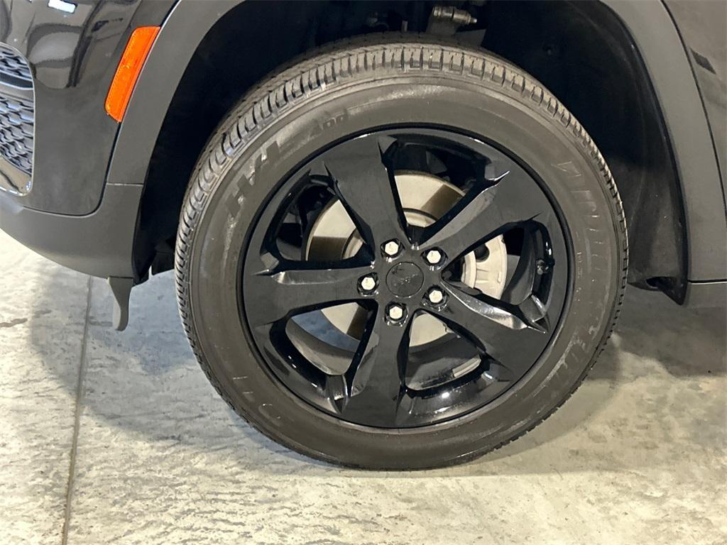 used 2023 Jeep Grand Cherokee car, priced at $35,850