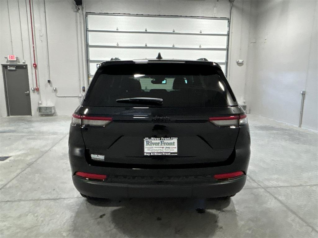 used 2023 Jeep Grand Cherokee car, priced at $35,850