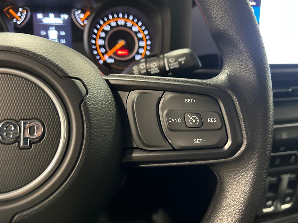 new 2025 Jeep Wrangler car, priced at $32,721