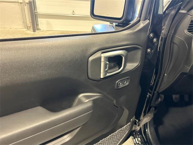 new 2025 Jeep Wrangler car, priced at $33,173