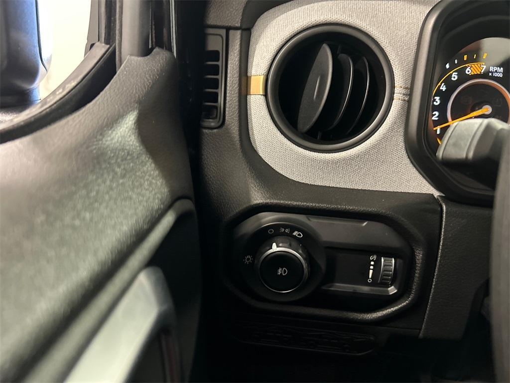 new 2025 Jeep Wrangler car, priced at $32,721