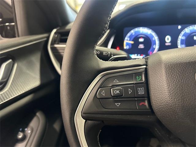 new 2025 Jeep Grand Cherokee car, priced at $42,002