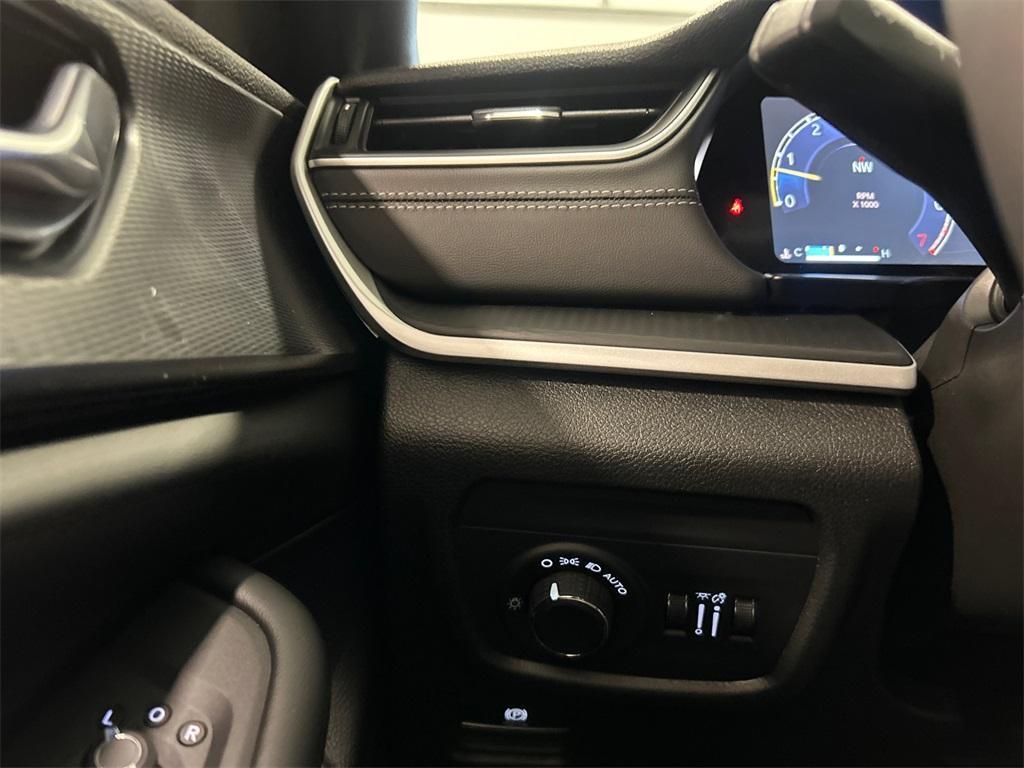 new 2025 Jeep Grand Cherokee car, priced at $33,081