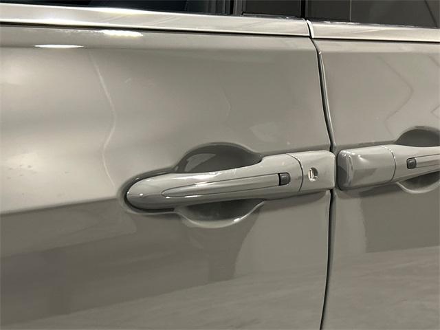new 2025 Chrysler Pacifica car, priced at $43,121