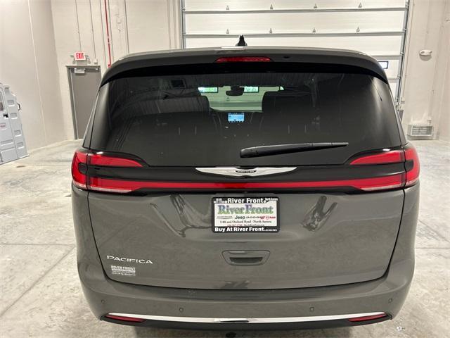 new 2025 Chrysler Pacifica car, priced at $43,121