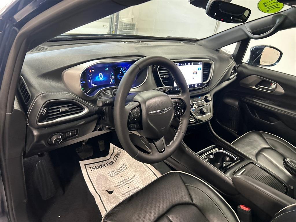 used 2022 Chrysler Pacifica Hybrid car, priced at $37,650