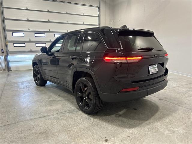 used 2023 Jeep Grand Cherokee car, priced at $38,650