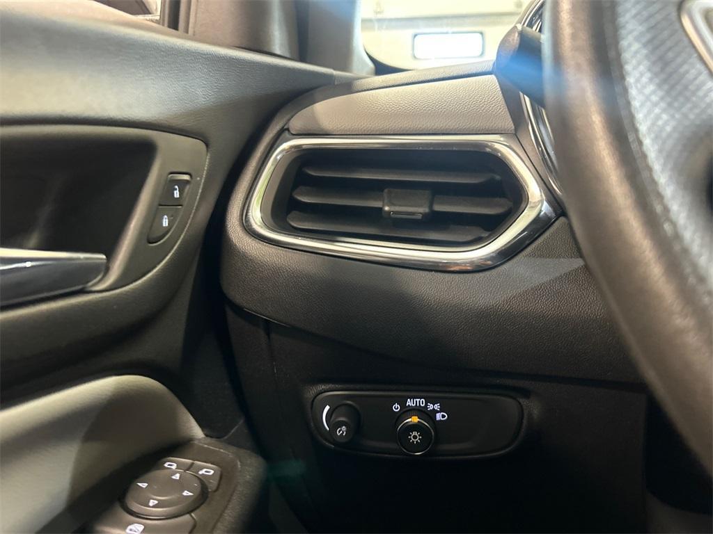 used 2023 Chevrolet Equinox car, priced at $21,950