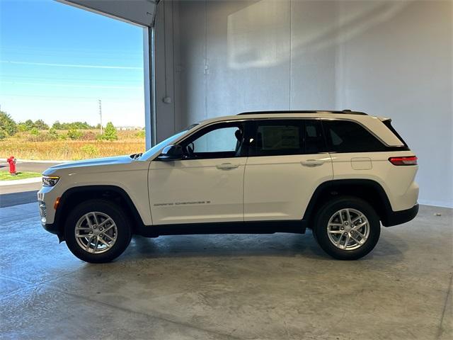 new 2025 Jeep Grand Cherokee car, priced at $39,307