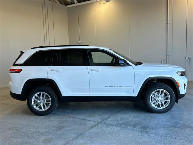 new 2025 Jeep Grand Cherokee car, priced at $39,307