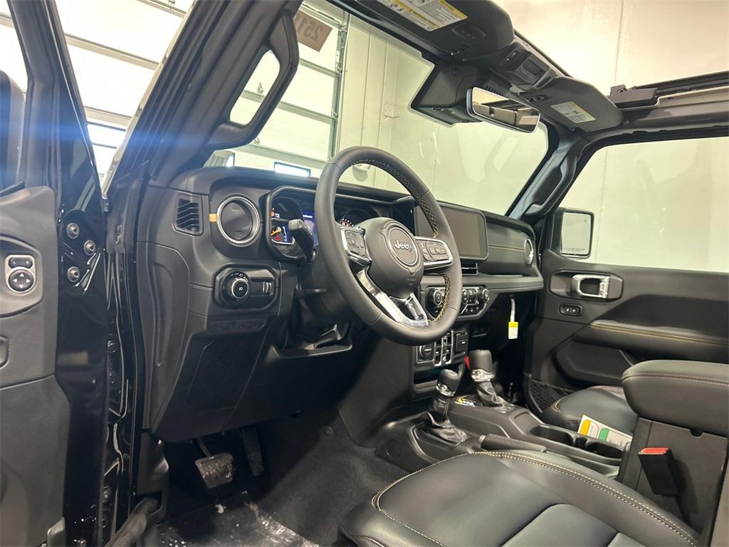 new 2025 Jeep Wrangler car, priced at $54,837
