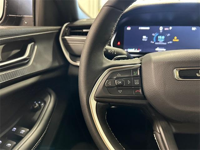 new 2025 Jeep Grand Cherokee car, priced at $39,724
