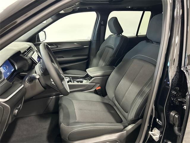 new 2025 Jeep Grand Cherokee car, priced at $39,724