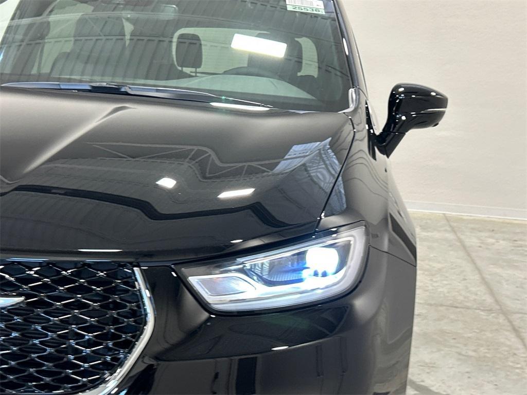 new 2025 Chrysler Pacifica car, priced at $42,073