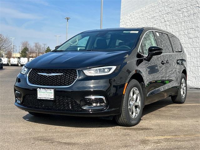 new 2024 Chrysler Pacifica car, priced at $54,066