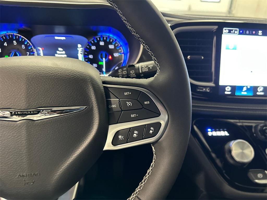 new 2026 Chrysler Pacifica car, priced at $46,896