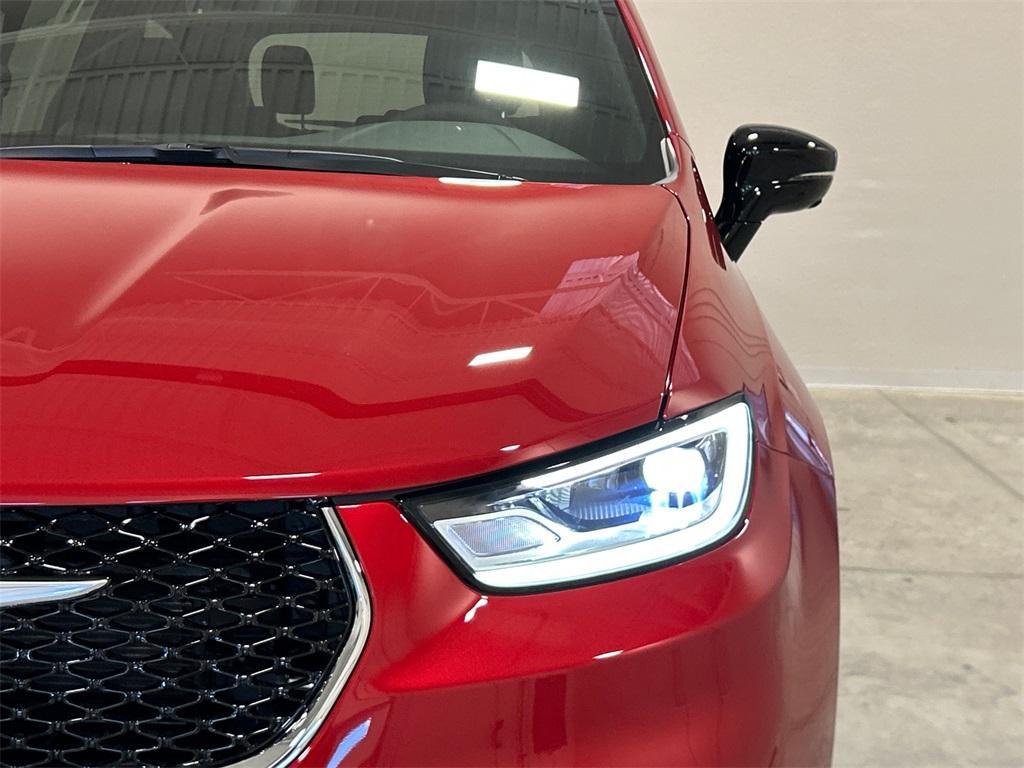 new 2026 Chrysler Pacifica car, priced at $46,896
