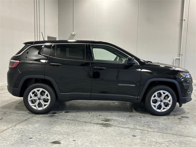 new 2025 Jeep Compass car, priced at $27,590