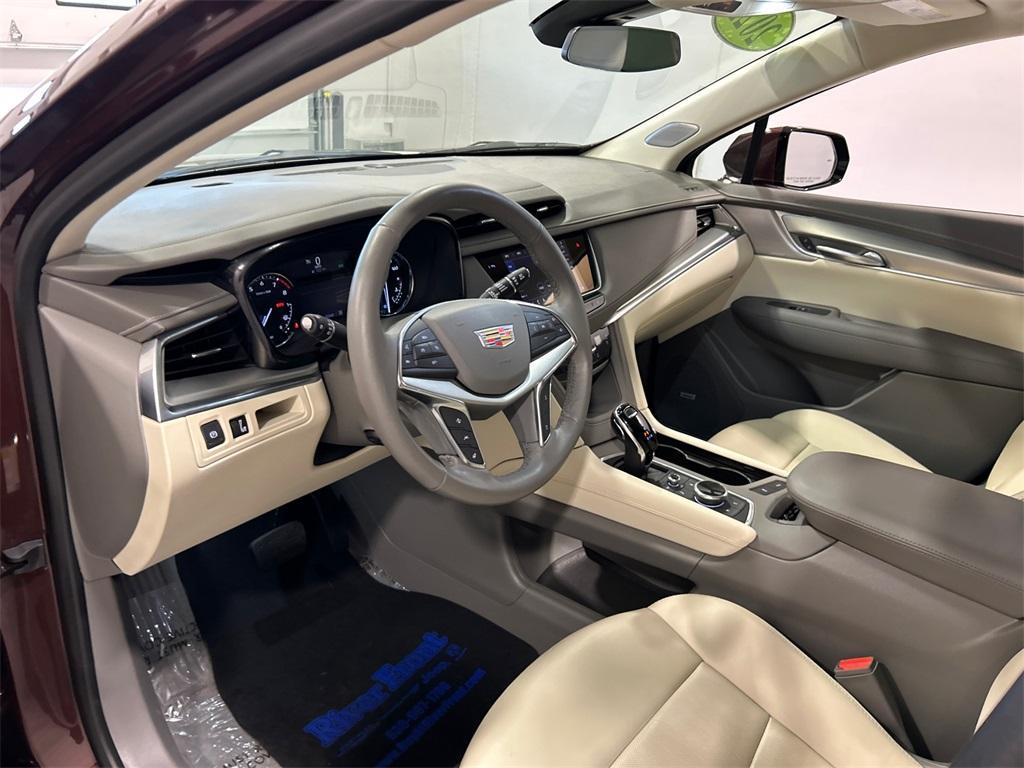 used 2022 Cadillac XT5 car, priced at $34,850
