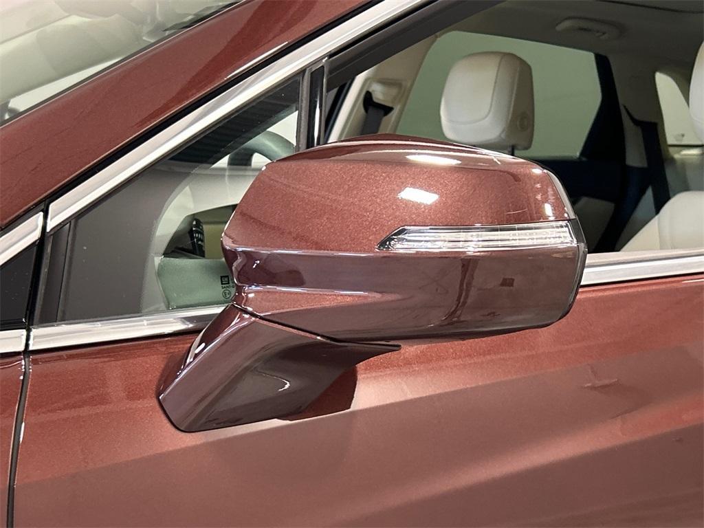 used 2022 Cadillac XT5 car, priced at $34,850