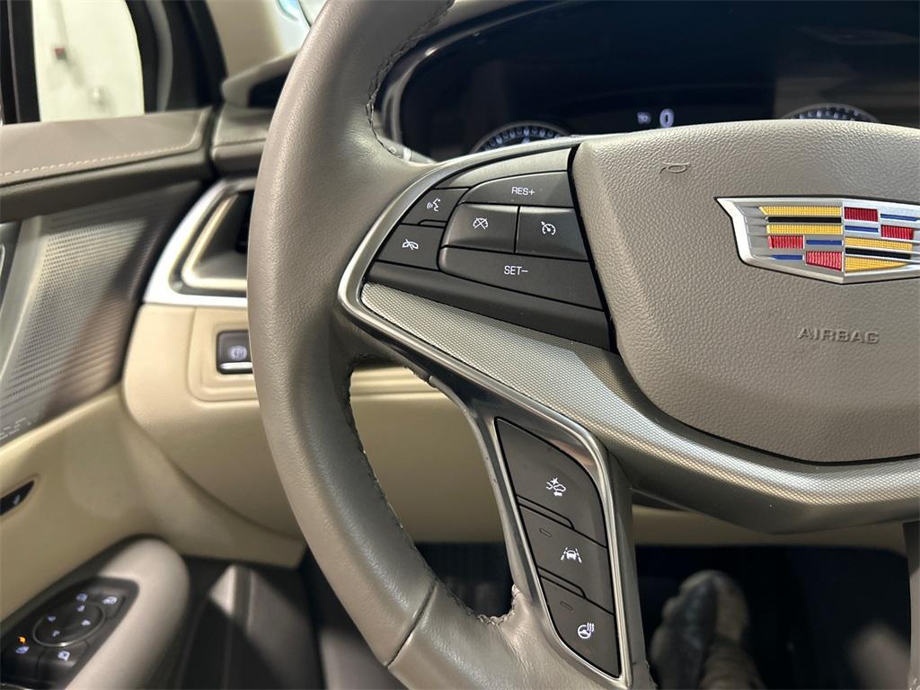 used 2022 Cadillac XT5 car, priced at $34,850
