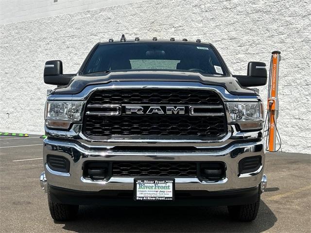 new 2024 Ram 3500 car, priced at $68,452