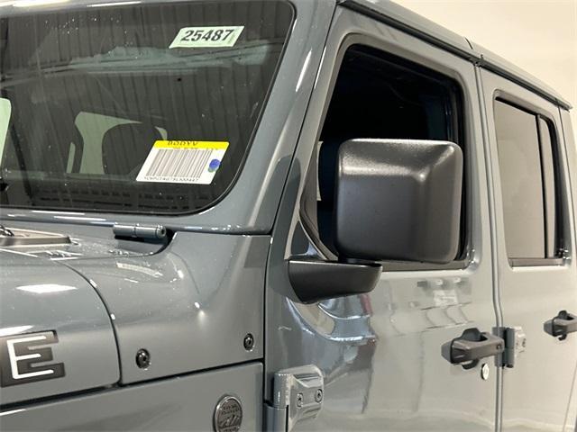 new 2025 Jeep Gladiator car, priced at $47,366