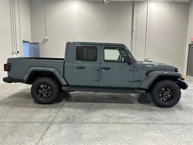 new 2025 Jeep Gladiator car, priced at $47,366