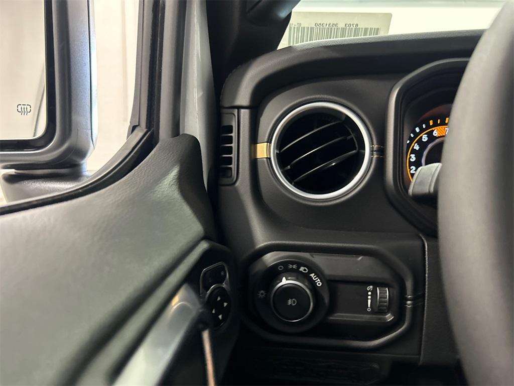 new 2025 Jeep Wrangler car, priced at $51,357